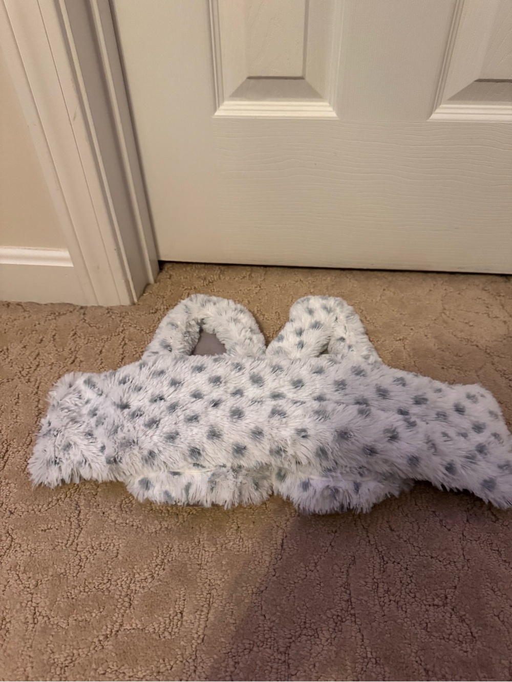 Neck and feet warmer
